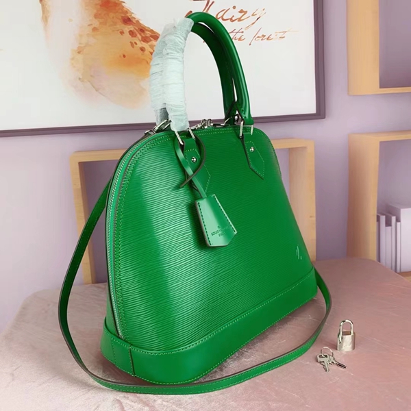 ルイヴィトンバッグ背面デザイン